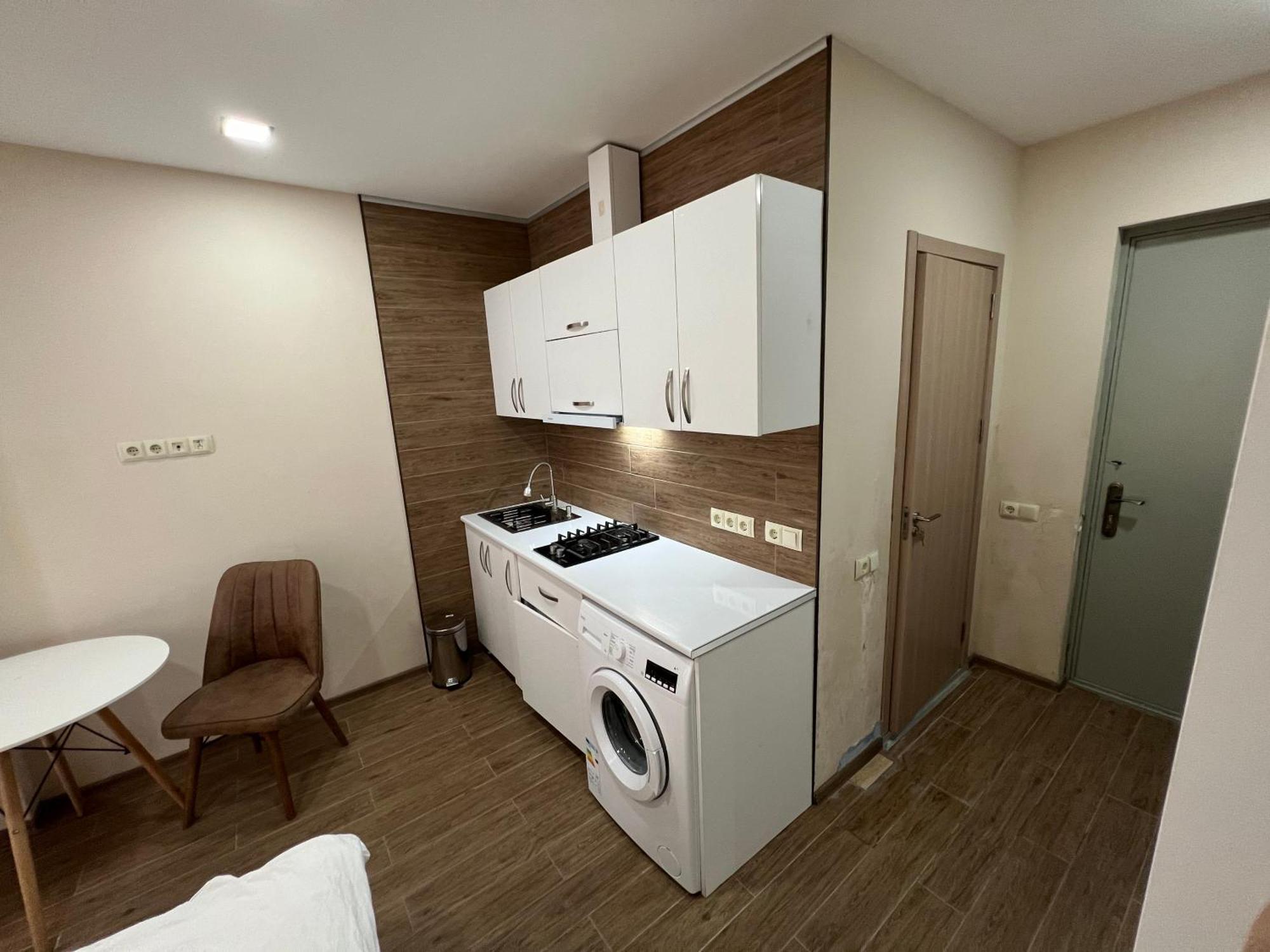 Hotel Paris Батуми Экстерьер фото