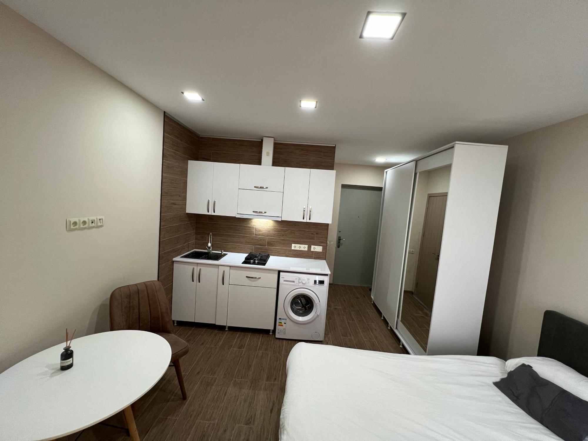 Hotel Paris Батуми Экстерьер фото